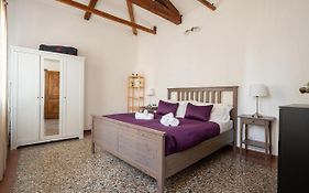 Vanilla House